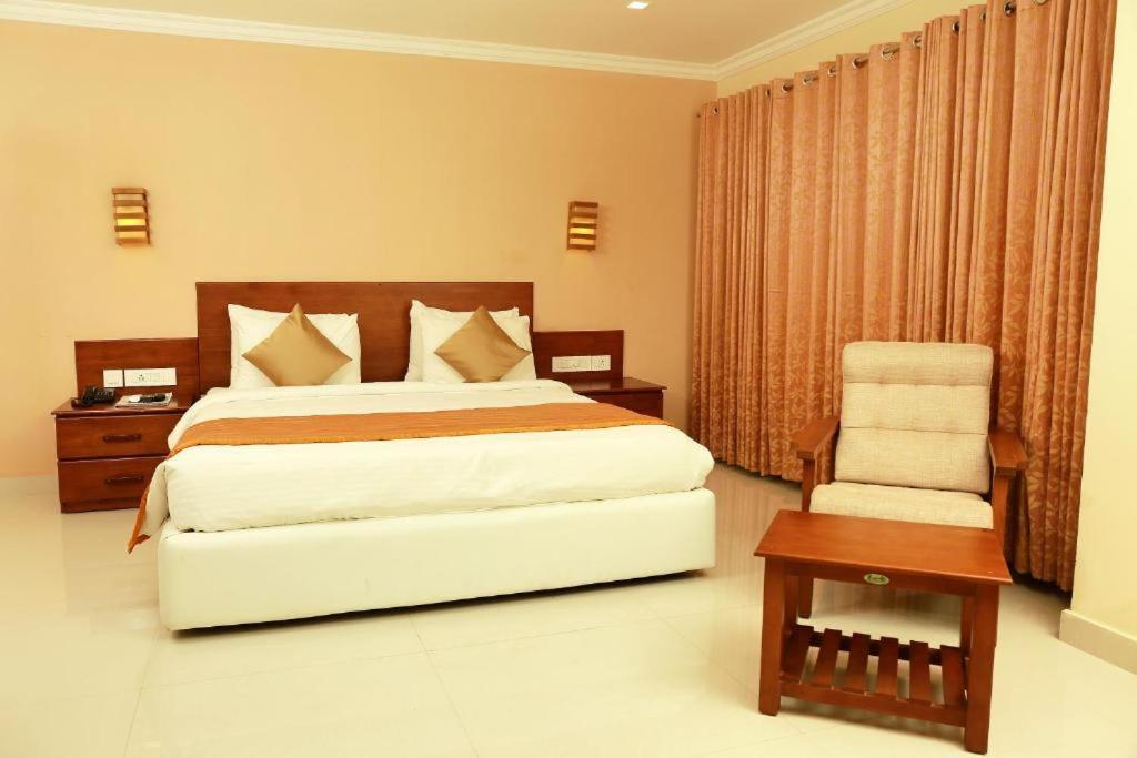 Hotel Plaza International Near Delhi Airport Nueva Delhi Exterior foto